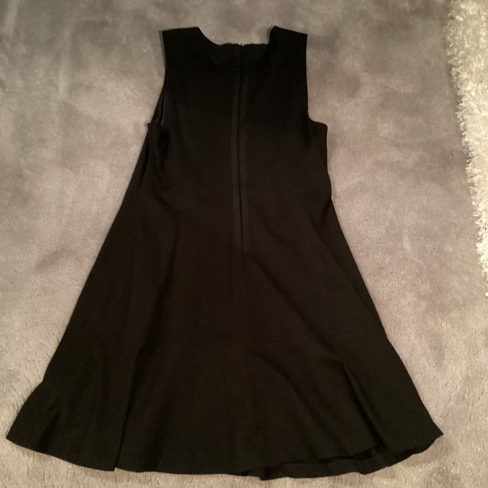 Dress - Picture 4 of 7